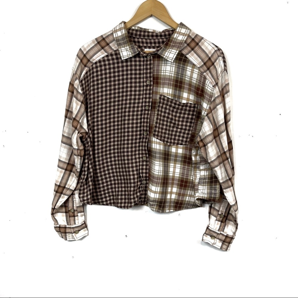 American Eagle Cropped Plain Flannel Button Up Sz L
